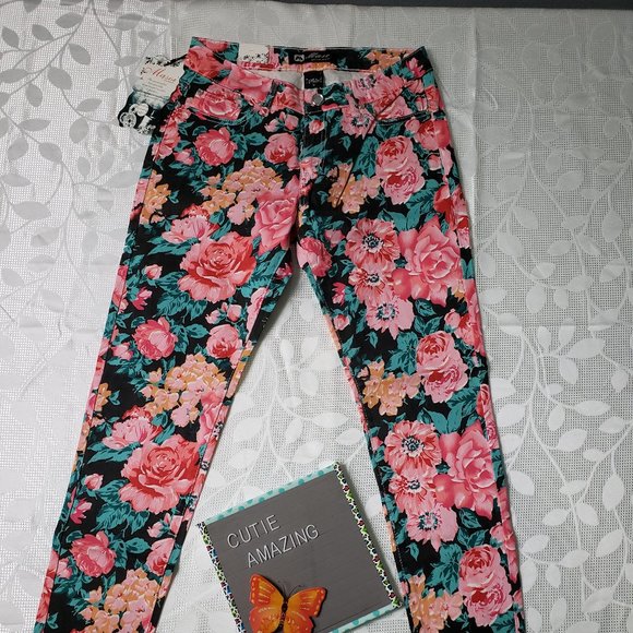 Floral Jeans - Picture 1 of 7